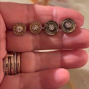 2pr gold/bronze crystal stud earrings